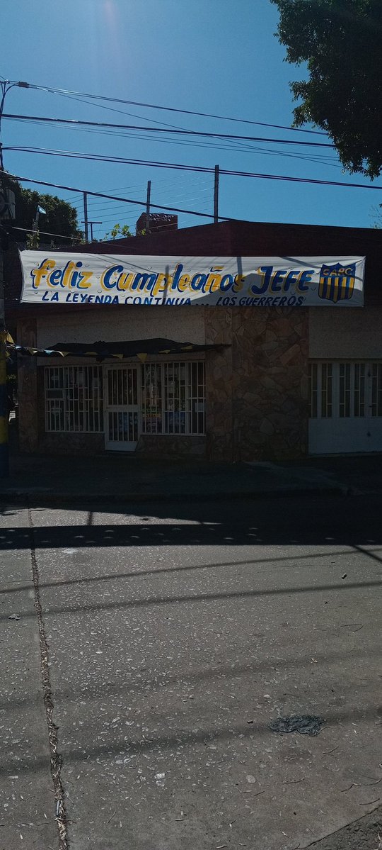<a href="/guidoguerrero89/">𝐃𝐨𝐠𝐨 🇺🇦</a>