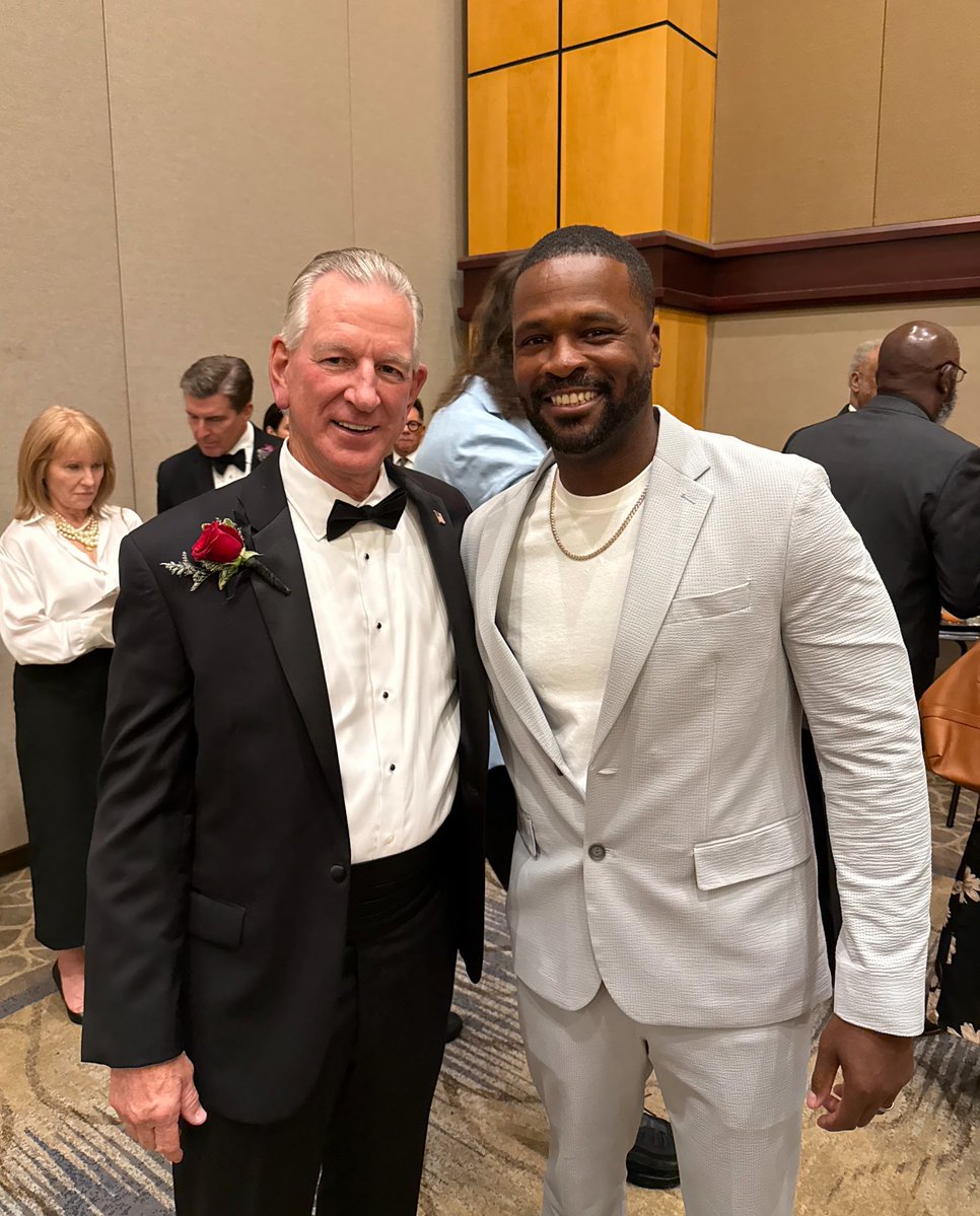 Coach Tommy Tuberville tweet media