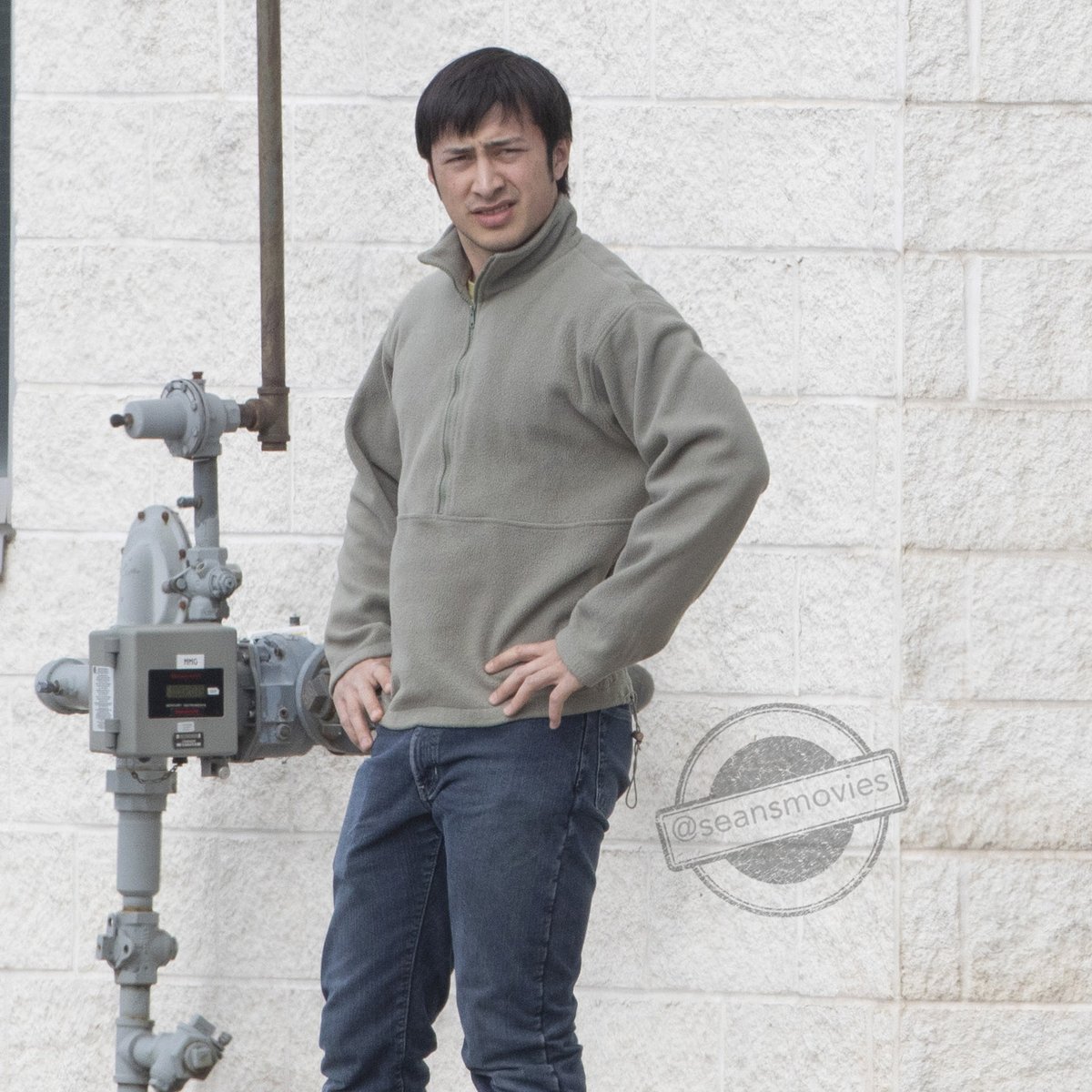 hudconmx's tweet photo. Buena tarde amigxs! 
Tenemos nuevas fotos de Hudson en el set de Apparatus en Stoney Creek, Virginia.👀👀👀

cc: seansmovies
- D. https://t.co/NJ73CHWI2i