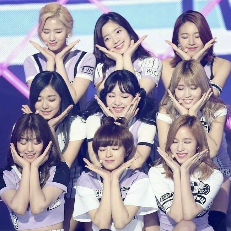 TWICE Charts tweet media