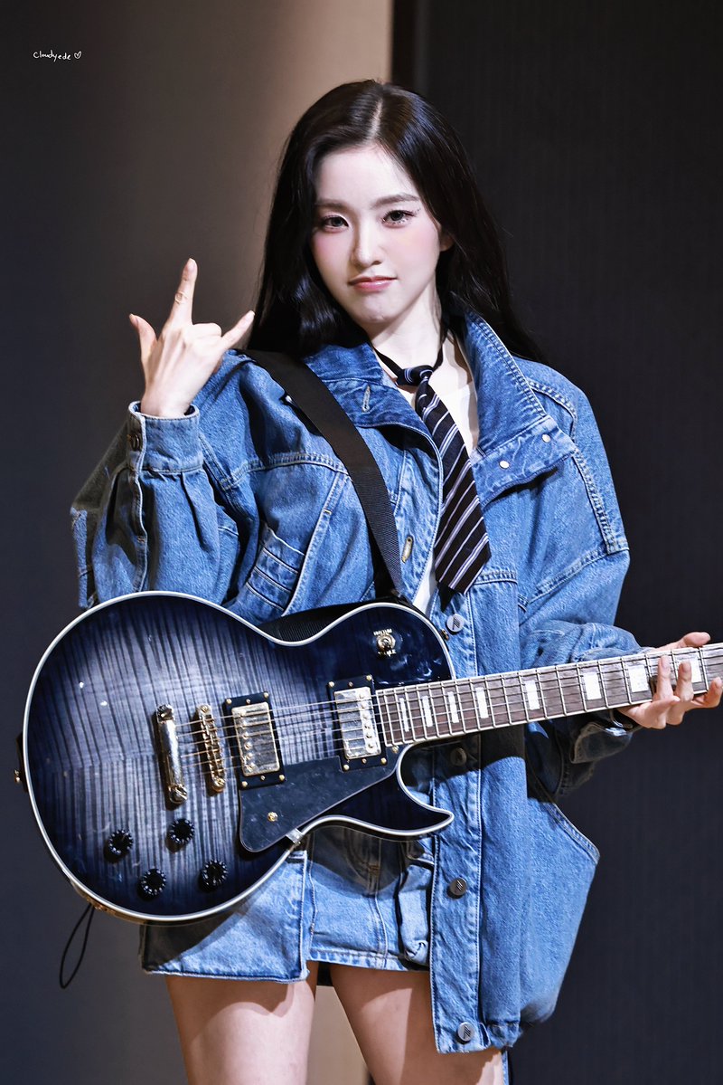 🤘
#IRENE #아이린 #RedVelvet #레드벨벳 #IRENE_IWILL #IRENE_ASIA_TOUR