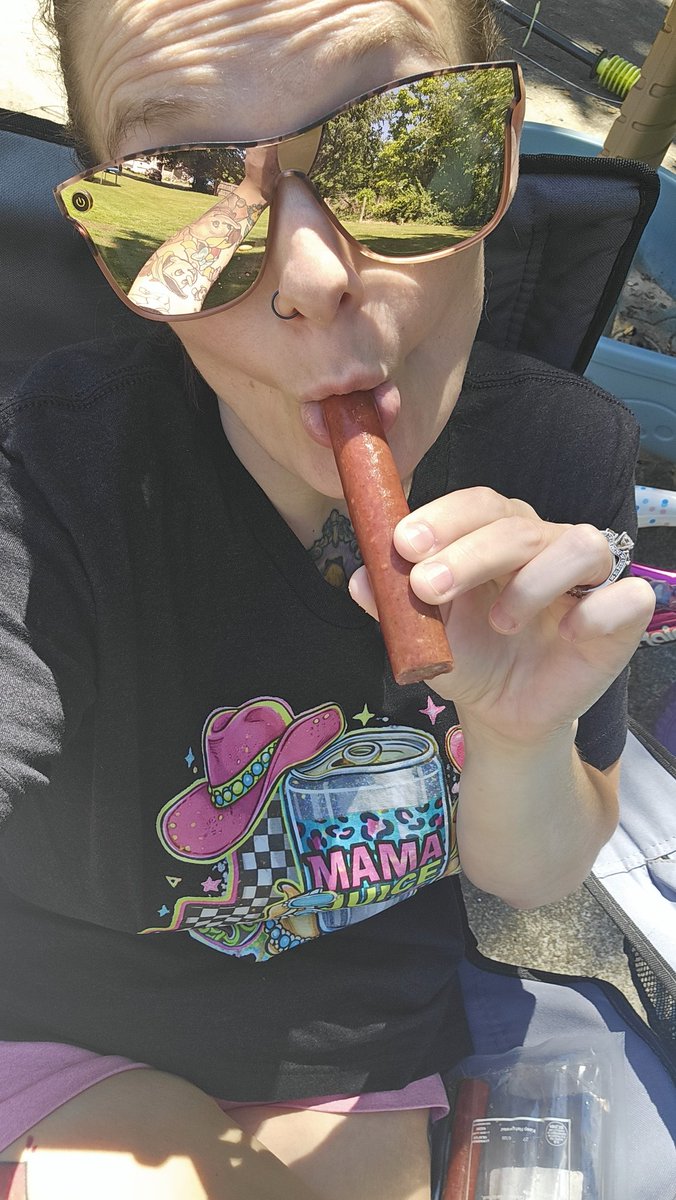 Some meat sticks for lunch. It is an amazing day outside today 💖

#milf #Illinoismilf #sexymilf #bbwass #pawg #bbwsoil #hotgirlfriend #hotwife #bbwillinois #onlyfans #fupa #poly #thicc #thickthigh #horny #BBW #porn #pussy #nude #nudewomen #naked #nakedwomen #pintsizedmomma #Ass