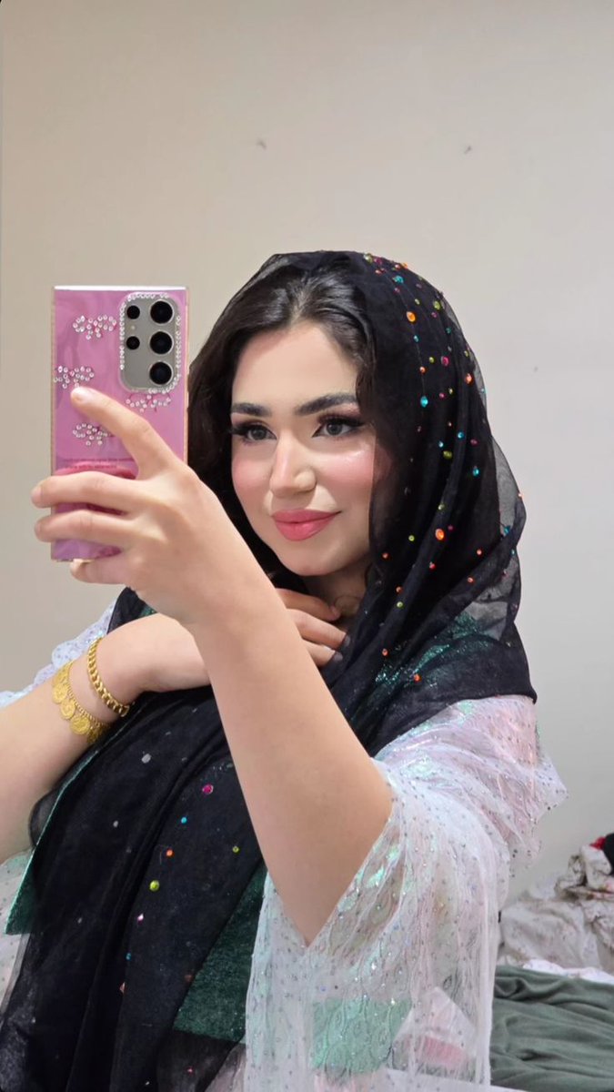 ام حنين tweet media
