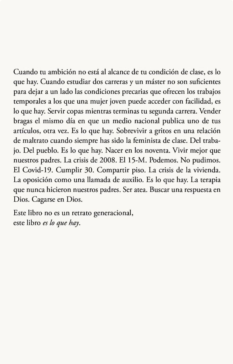 marta__mika's tweet photo. Todavía no lo había contado por aquí pero… ¡Hace unos días publiqué mi primer poemario! 

✨ ES LO QUE HAY ✨ https://t.co/LqFpdXO8zt
