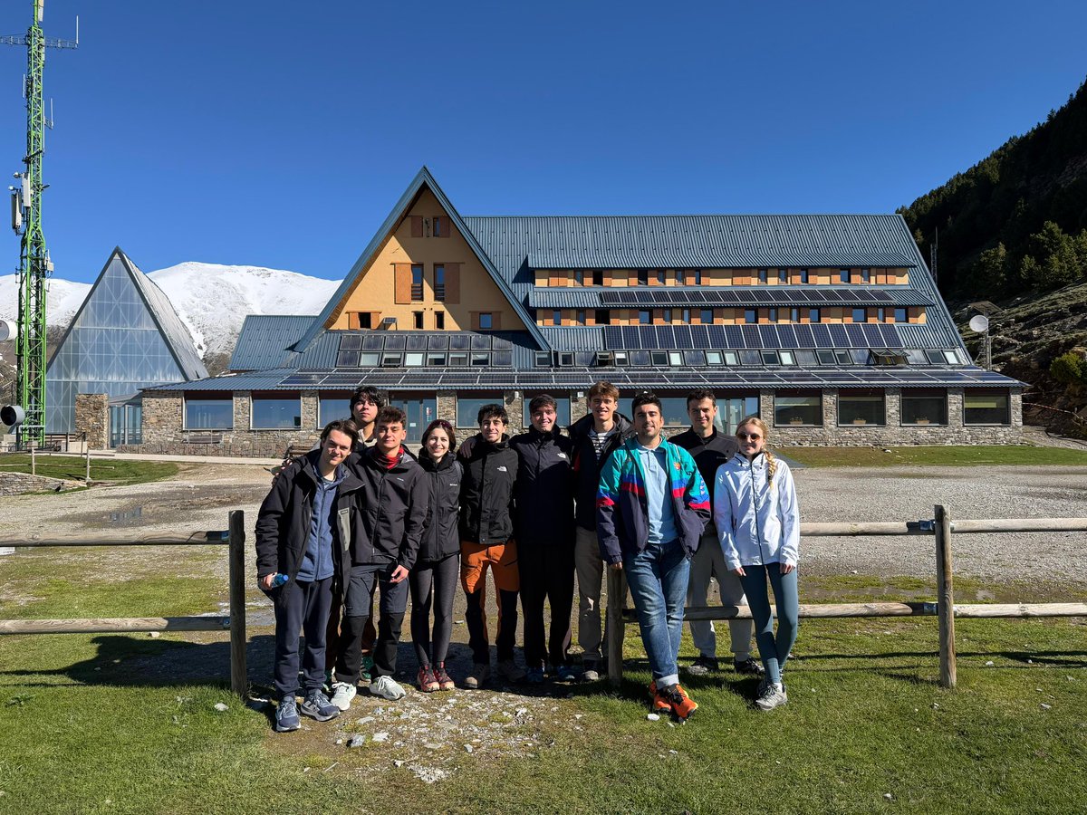 fnec's tweet photo. 🏔️🌿 Aquest cap de setmana hem celebrat la primera edició de l’Escola de primavera de la FNEC a la Vall de Núria. 

Una sortida lúdica i formativa per caminar, debatre, aprendre i fer cohesió en un entorn immillorable.

Gràcies als que n’heu format part! ❤️✨ https://t.co/Lav0hAbBQj