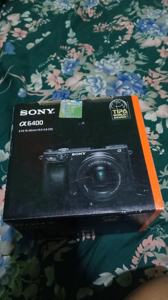 praam06's tweet photo. Dari digicam skrng udh megang A6400,salah satu self reward tahun ini "MUNGKIN" https://t.co/6lWEW0wl0E