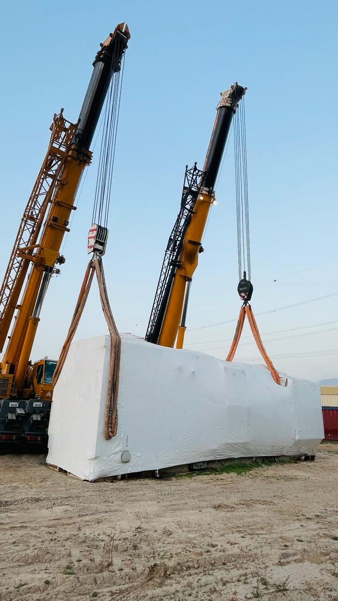 JASWorldwide's tweet photo. The JAS Projects team in the Middle East recently completed the transport of an oversized gas turbine from Ras Al Khaimah to Jebel Ali Freezone, Dubai 🚛

At 110 tons, this move required close coordination from planning through delivery to ensure everything ran safely and smoothly.

Great work from the team on another well-executed project.
