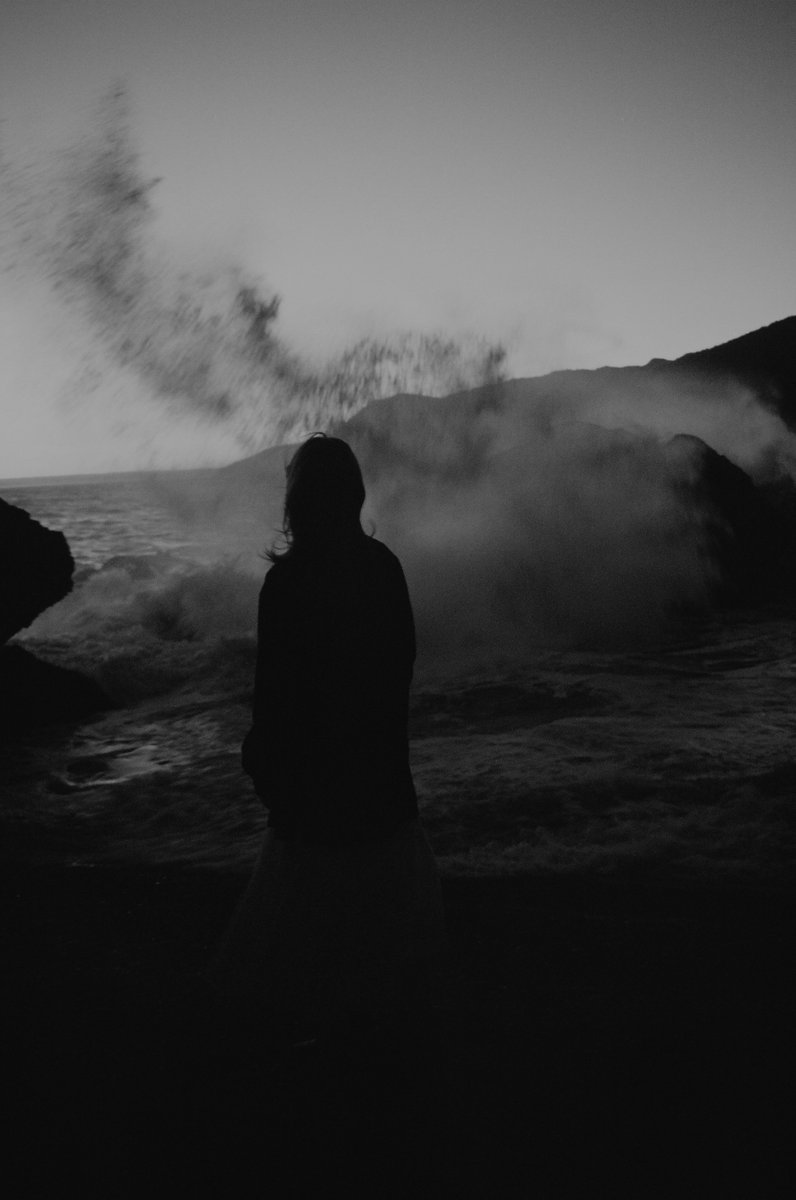 ghostly_kisses's tweet photo. ordinary becomes extraordinary when I'm with you. new song Ordinary, Extraordinary out on May 27 🖤 https://t.co/UE0Bs48lKV