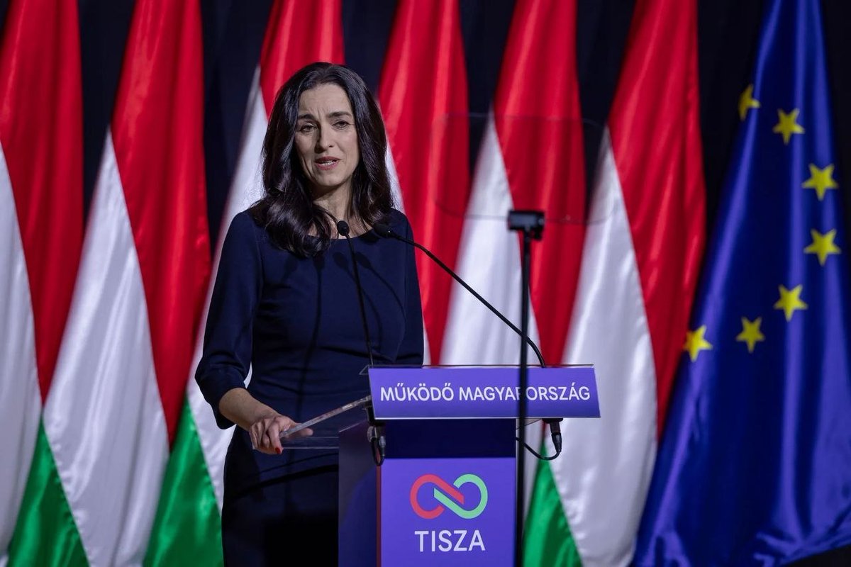 Mina7777Mina's tweet photo. Ungarn wird weder Waffen noch Soldaten in die Ukraine schicken, erklärte Anita Orbán, die von Magyar nominierte Kandidatin für das Amt der ungarischen Außenministerin.
Ihr zufolge wird sich Budapest außerdem nicht an dem EU-Kredit in Höhe von 90 Milliarden Euro beteiligen. https://t.co/y5R5le0bWs
