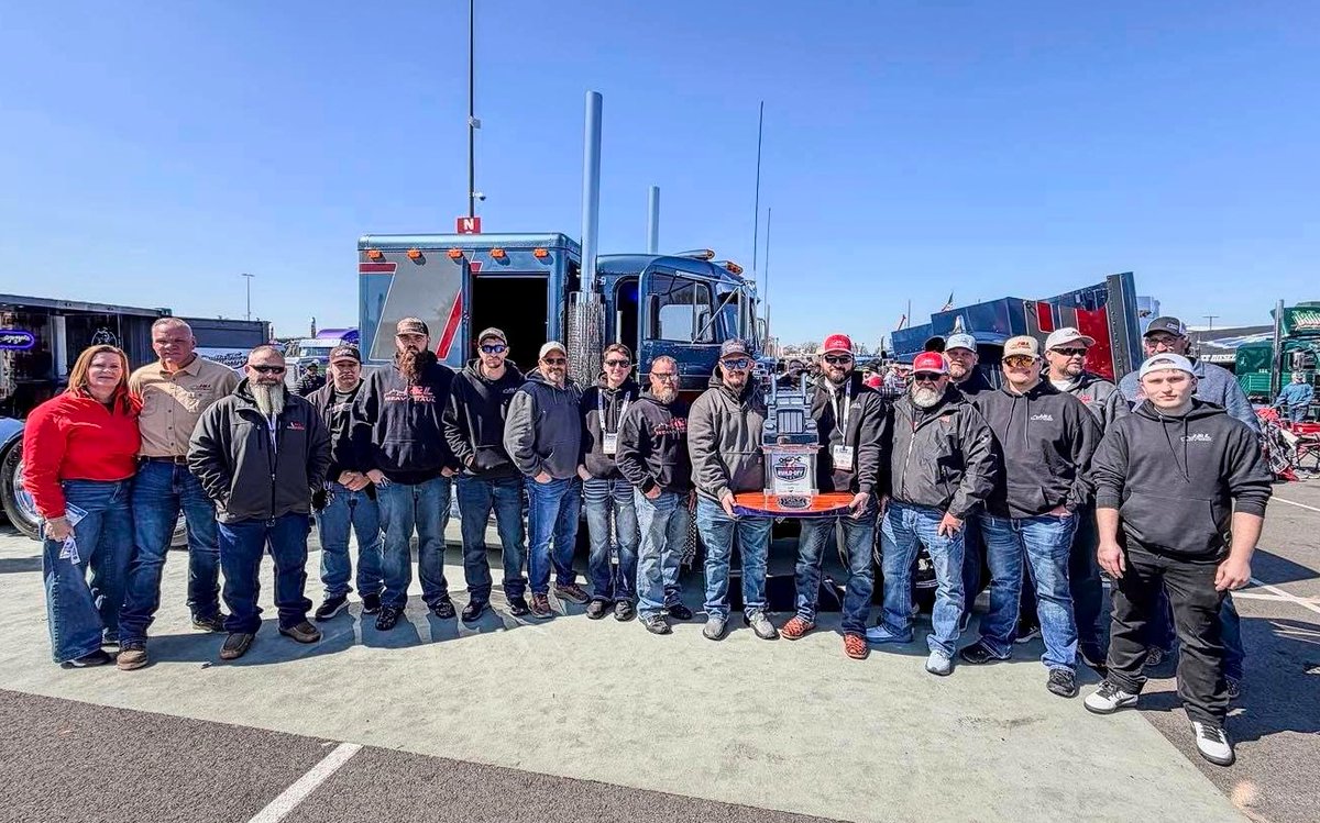 PeterbiltMotors's tweet photo. Winner! Huge congratulations to Randy Menkel and the Never Satisfied Builds/J&L Contracting team for taking home the Big Rig Build-Off title at MATS with this stunning 1985 Model 359. Well-deserved!
#Peterbilt #PeterbiltTrucks #PeterbiltPride #ClassPays #MATS #Peterbilt359 https://t.co/aSLh68pf9Q