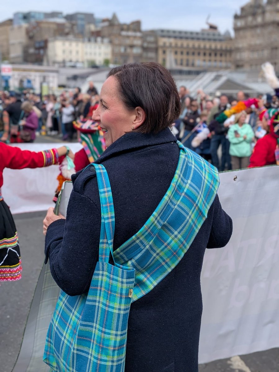 Samaritans Scotland tweet media
