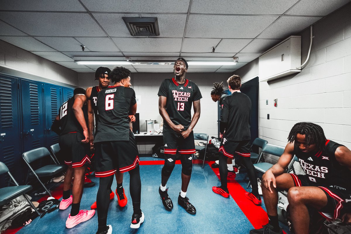 TexasTechMBB's tweet photo. Happy Birthday, @MAkuentok! 🎉 https://t.co/aTz9t5WfF4