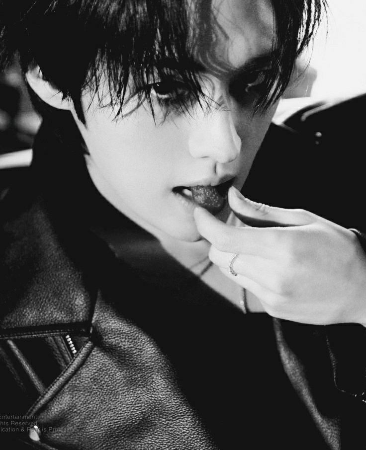 BinDwaekki's tweet photo. Minchan / banginho Onehot AU 🔞

DISTRACTION

📝 6.2K words
⚠️ tags are included inside

(Read alt) https://t.co/1VbC9PIbad