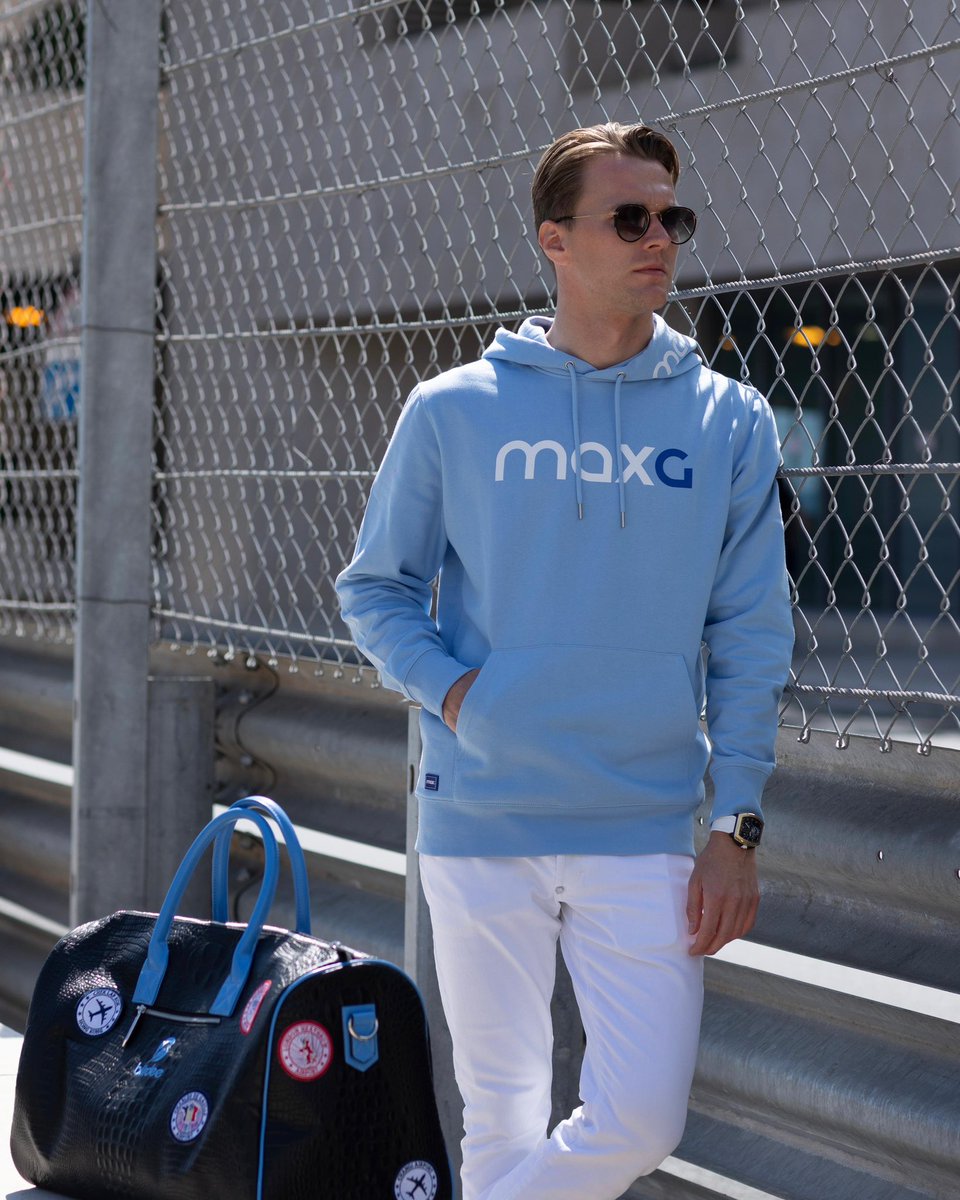 maxg_official's tweet photo. Precision on track, seamless off it.
Monaco race week 🇲🇨

Travel by @biirdeetravel 🛩️
Styled by MAXG.
https://t.co/3aNg8chR5E

#DSPENSKE #DSPerformance #MonacoEPrix https://t.co/jIqoOxDLsE