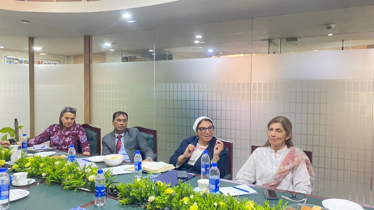 SHCCOfficial's tweet photo. A @WHOPakistan delegation visited SHCC office today. The delegation was briefed by Dr. Ahson Qavi CEO SHCC on the Commission’s initiatives to control the spread of viral diseases in Sindh. They expressed readiness to work with SHCC to control viral diseases in the province. https://t.co/nb4eMA2JDF