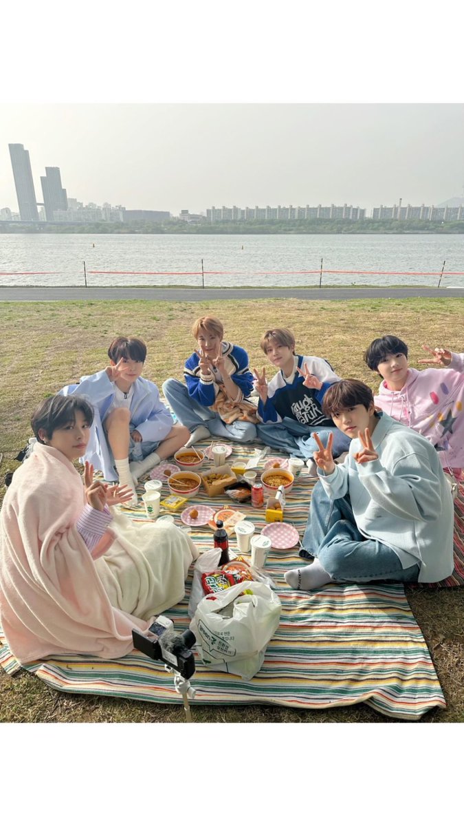 N년 전 오늘의 료 tweet media