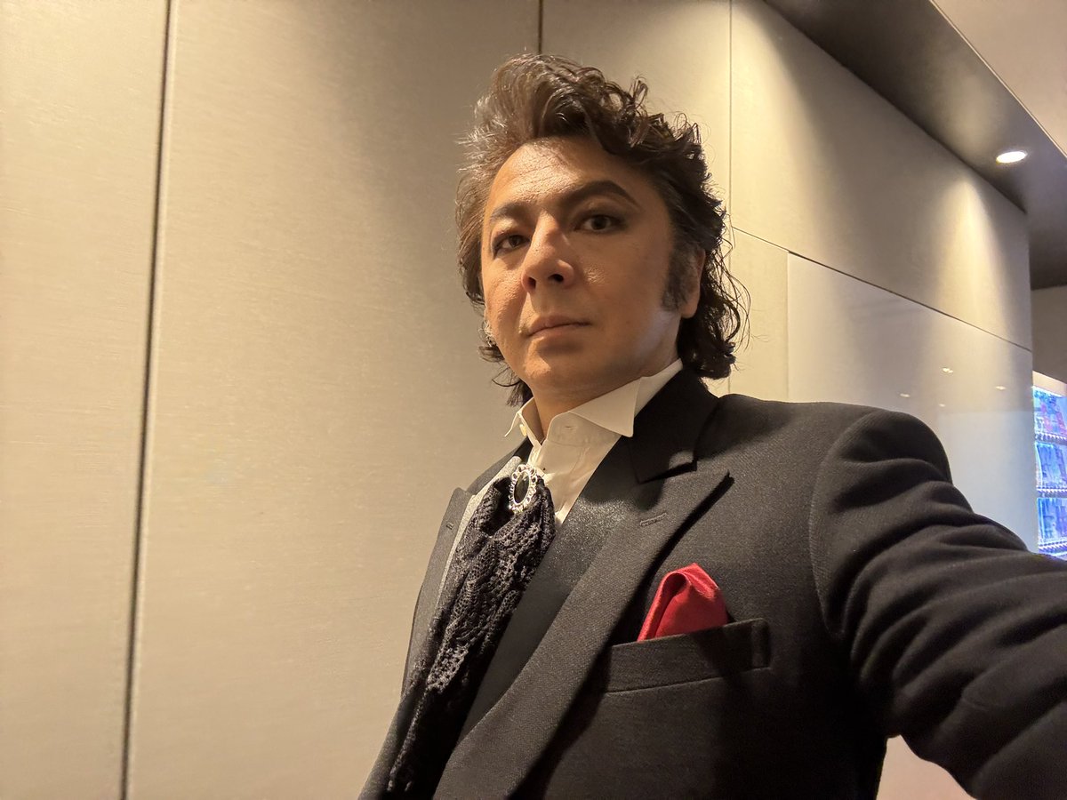 HaradaYuya2's tweet photo. 高崎芸術劇場での『椿姫』公演終演！（ノーカット上演）
1600名を超えるお客様、ヴィオレッタ鈴木麻里子さんをはじめとするキャスト、オーケストラ、バレエ、合唱、山島さん、木澤さん、スタッフみなさまの前向きなエネルギーが結実した素敵な公演でした。年々スケールが大きくなっています。高崎、群馬凄い！
お世話になった皆さま、ありがとうございました😊

#Verdi #LaTeaviata 
#Opera #Germont
#地産地消　#ぐんまオペラバレエ振興会