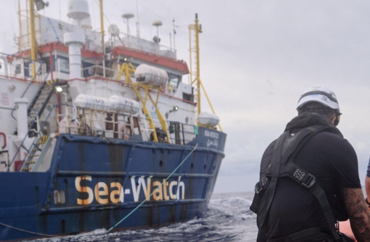 tempoweb's tweet photo. La #SeaWatch non si ferma e i libici sparano. #Salis &amp; Co. contro #Meloni ma dimenticano un "dettaglio"....
https://t.co/5V7W6bvAJX https://t.co/d71IGHwV7F