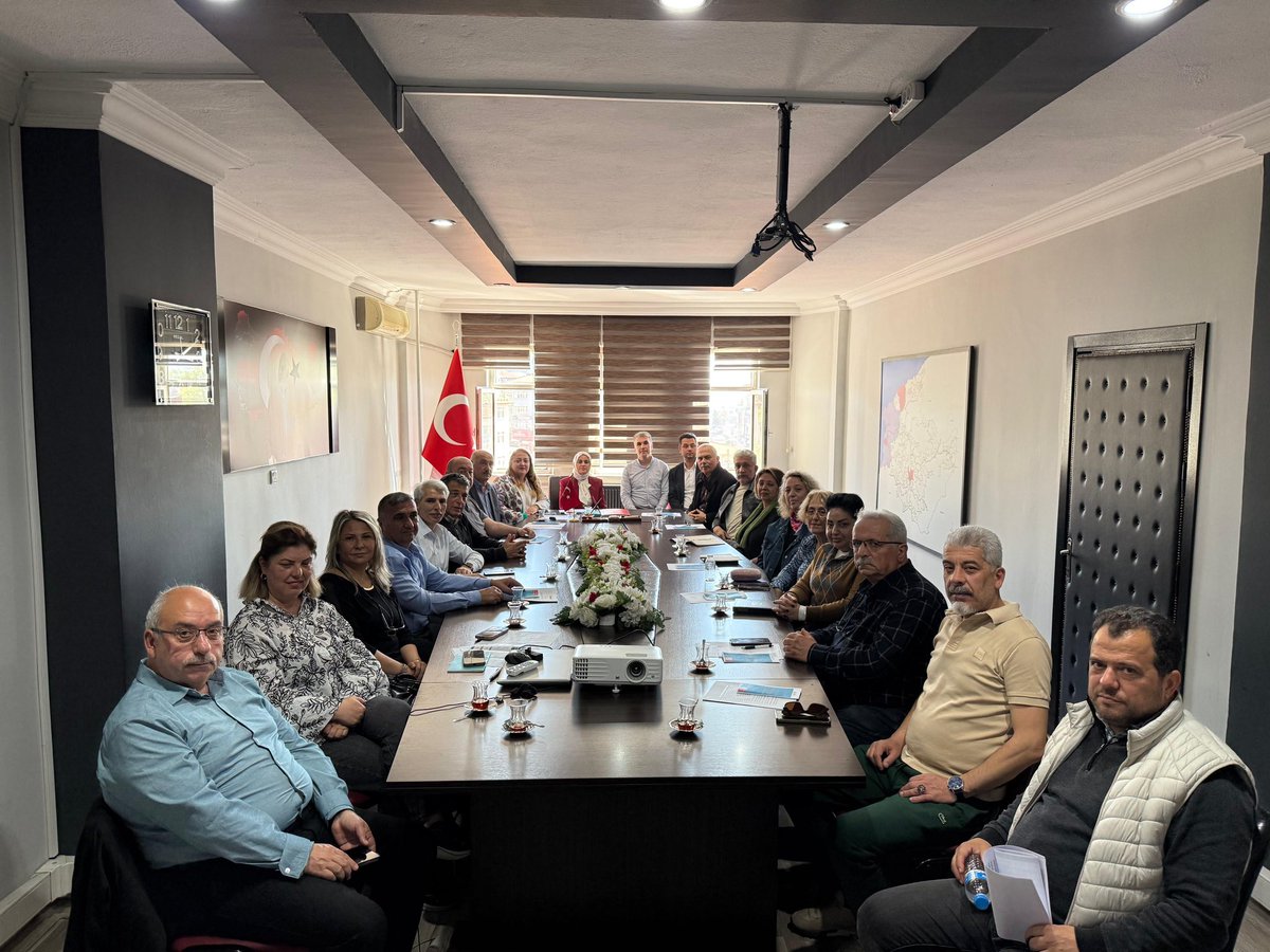 siviltoplum67's tweet photo. Kdz.Ereğli İlçesinde faaliyet gösteren derneklerimize yönelik  mevzuat ve denetimde yaşanan sorunların giderilmesi amacıyla eğitim toplantısı yaptık, katılımcılarımıza teşekkür eder, başarılar dileriz. https://t.co/tJw1avjsqt