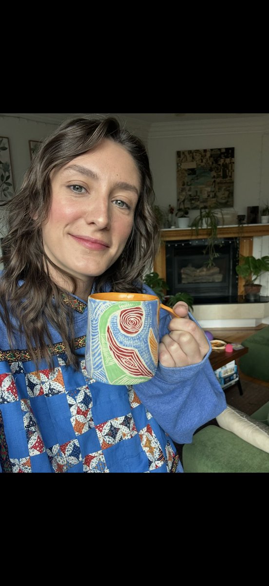 fruityyclem's tweet photo. #myface and the mug I made :) ☕️ https://t.co/OUcKTb1DlD