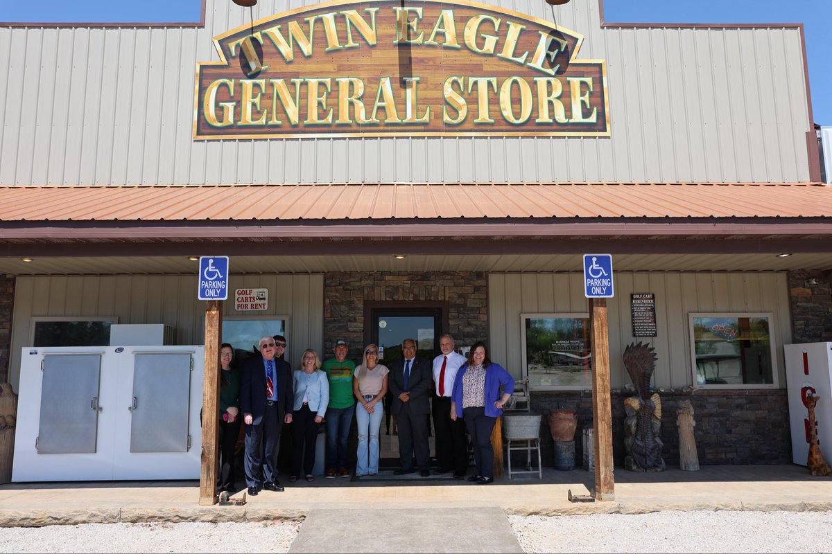 MOTreasurer's tweet photo. Thrilled to see the tangible economic impact of the MOBUCK$ program at Twin Eagle Lake Estates in Washington County, which is boosting local expansion. I’m also proud to highlight Belgrade State Bank as a Top lender supporting this growth. https://t.co/VpfuWXaVmA