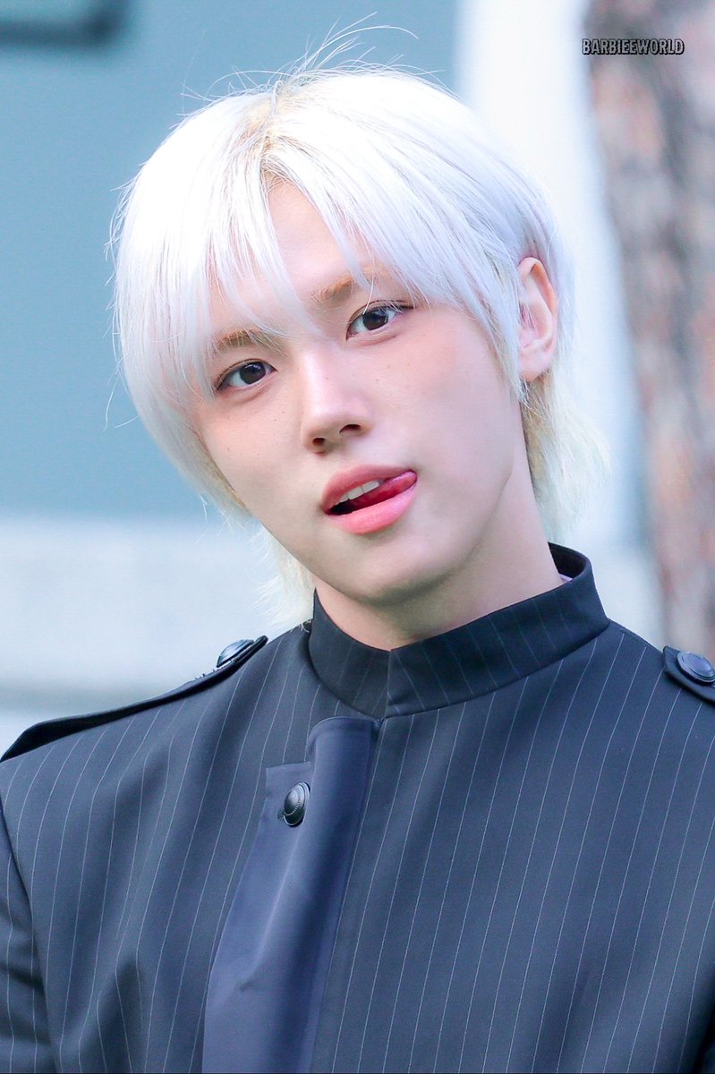 밥이 tweet media