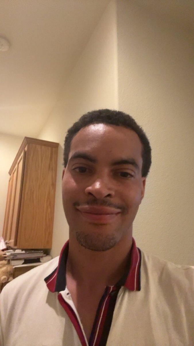 JewJewKinks's tweet photo. @Thebobbyj96 @TheRechow Dragon Ball fans will talk about a show they haven’t watched and hit you with a face like this https://t.co/Fzv6WSGFnj
