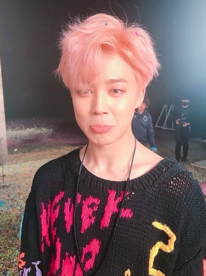 mariana៹ 🪭 VAI VER O BTS!! tweet media