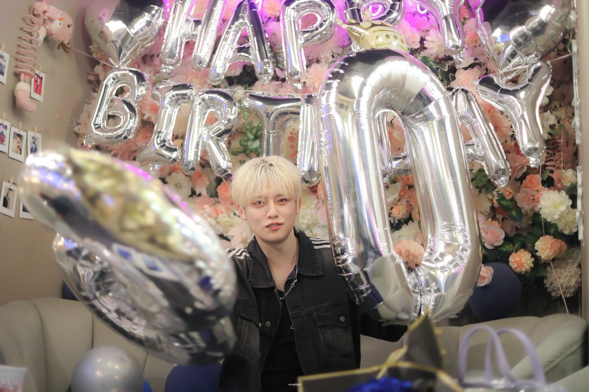 seonglight_96's tweet photo. 🎂My sunlight's Birthday🎂

Thanks to💕@choco_jaem &amp; @_xHeartx_ 

#해피바오데이
#HAPPYBAODAY
#바오 #BAO #バオ #배바오 #배성엽 https://t.co/UlLNSHessQ