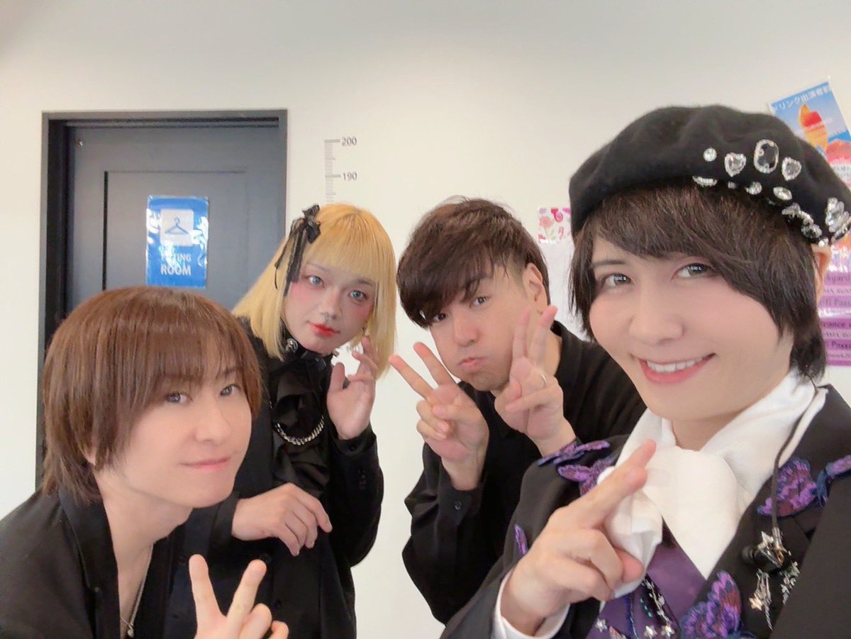 輝喜 tweet media