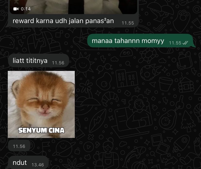 Yoruandme's tweet photo. Gak kebalik khh maniss https://t.co/zXzpPgpXHx