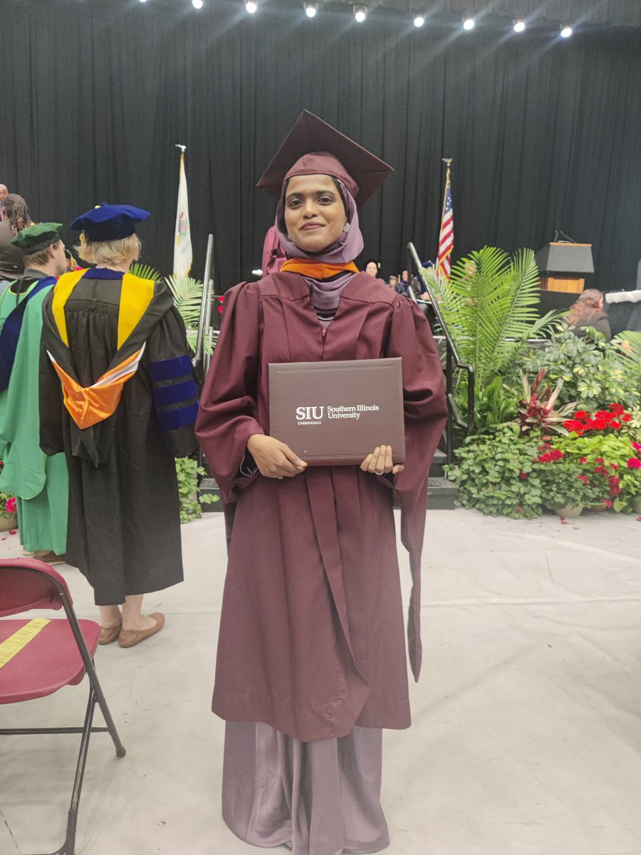 med_device_SIU's tweet photo. Bushra and Anadil are graduating with the Master's degree from our lab.  Congradulations, and all the best in the future! https://t.co/UiRMexyqmg