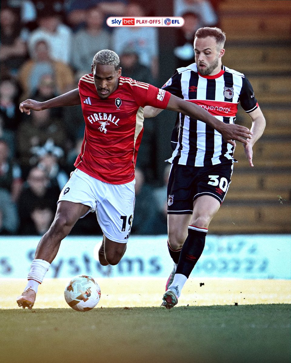 Sky Bet League Two tweet media