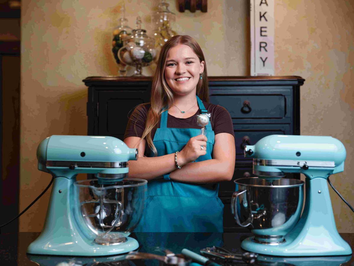 Indiana_EDC's tweet photo. Do you know of an entrepreneur or small business making an impact in Indiana? Nominate them to be featured in the 2026 Entrepreneurship Indiana yearbook — an annual celebration of Hoosier pioneers and changemakers. Don't miss our end-of-May deadline! https://t.co/TDm360ExEI https://t.co/hEgWvyGwIz