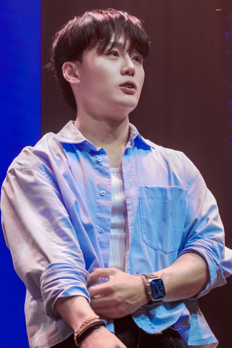 EVVEpicK's tweet photo. 260511낮 네오 유니버스 
<유난히 내성적이었던 : 이종석 이진혁 콘서트>
포토타임 

#이종석 배우님 https://t.co/qO1zk2DPpN