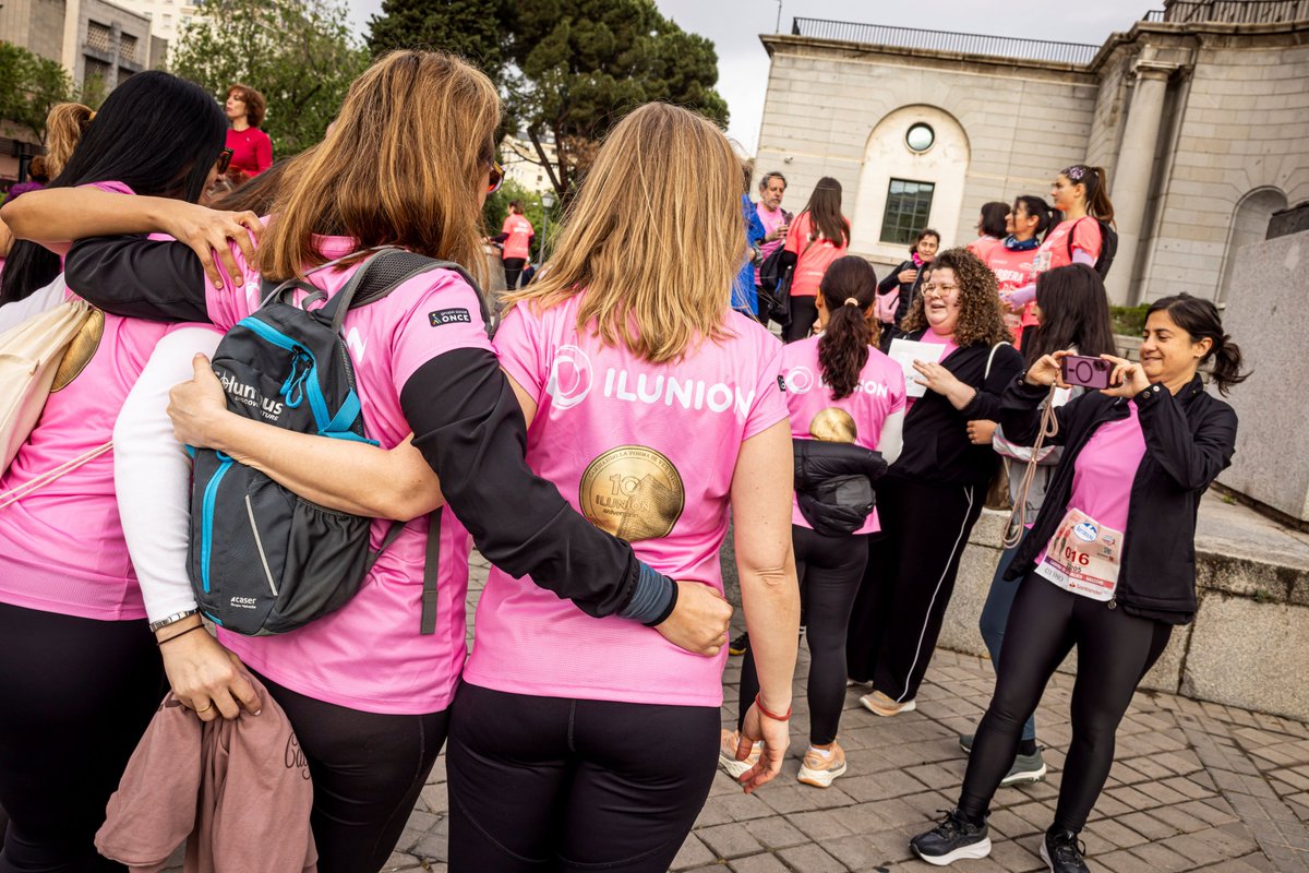 ILUNION's tweet photo. 🏃‍♀️ Un año más, en ILUNION nos sumamos a la gran #MareaRosa de la Carrera de la Mujer de Madrid , compartiendo una jornada de deporte, compañerismo y compromiso junto a más de 365 compañeras inscritas.

Gracias a todas las personas que formaron parte de este día tan especial. https://t.co/127w0kU6z8