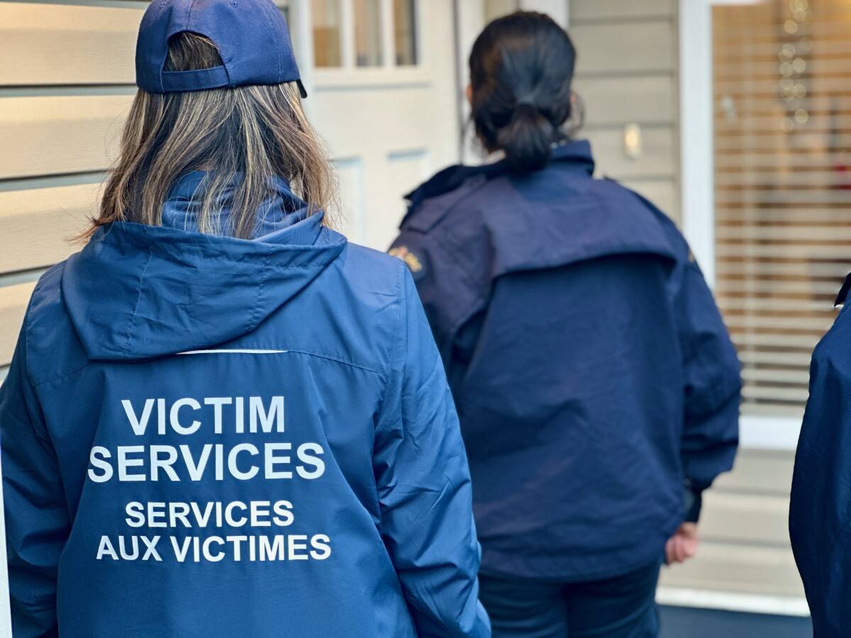 BCRCMP's tweet photo. #RichmondRCMP - Behind the scenes with Richmond RCMP Victim Services: video highlights the people who support victims of crime https://t.co/GCQWcL2L7o https://t.co/1qE4fD3QPH