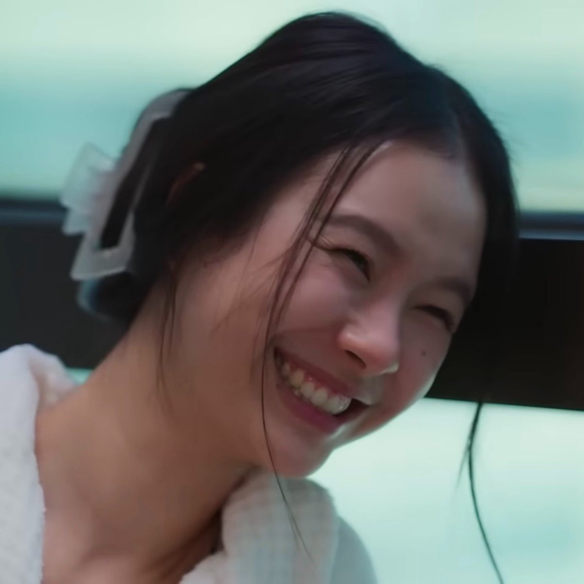 miwpuo's tweet photo. this isn’t shasha’s smile, this is milk’s 🥺 https://t.co/JIV8r88wqO
