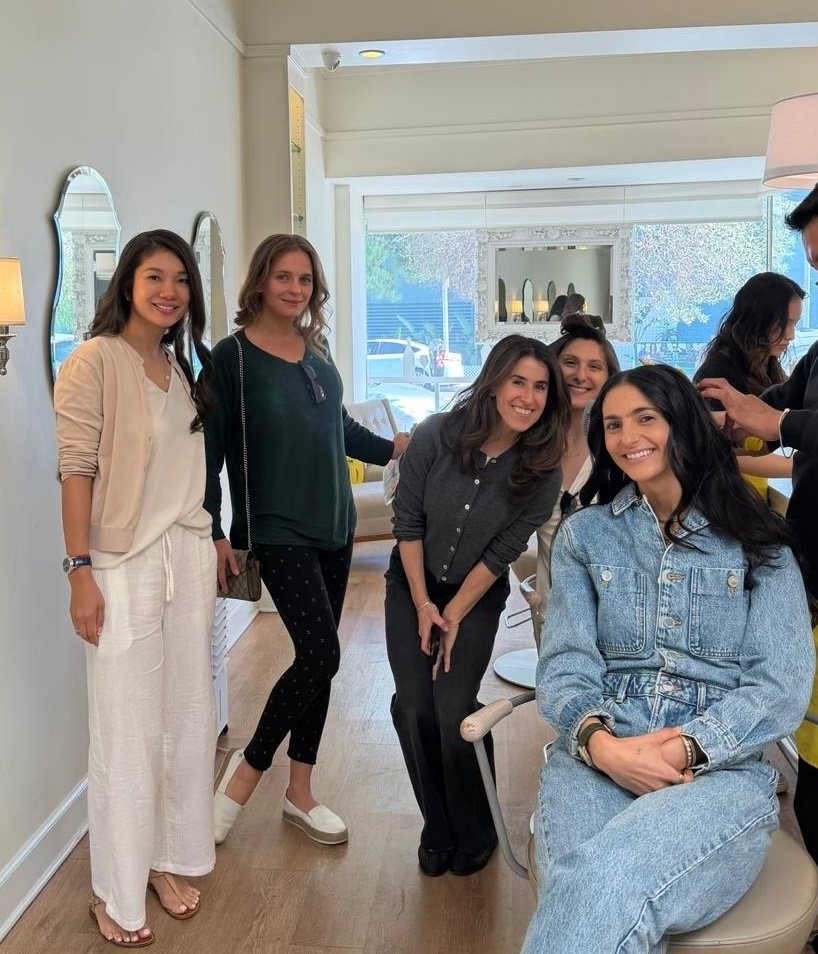 SPMBsearch's tweet photo. At last week's Milken Institute Global Conference, Emily Leder hosted a subgroup of Milken's Young Leaders Circle, with conversations continuing @ the Women in Private Credit x @thechickmission lunch. It was fantastic to connect w/ such passionate investors, operators &amp; builders! https://t.co/1hI4DkMNJi