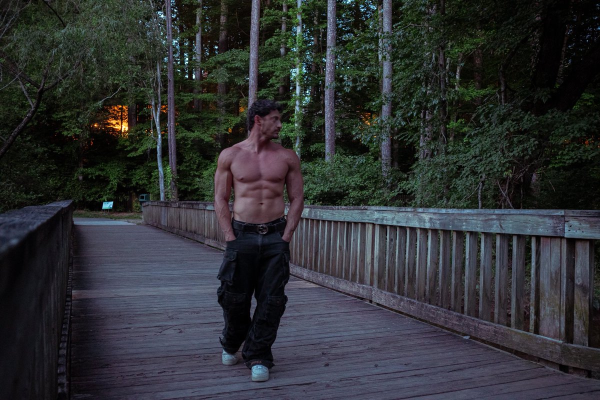 Deon Rice Model Post by Devon Rice on X: Twilight