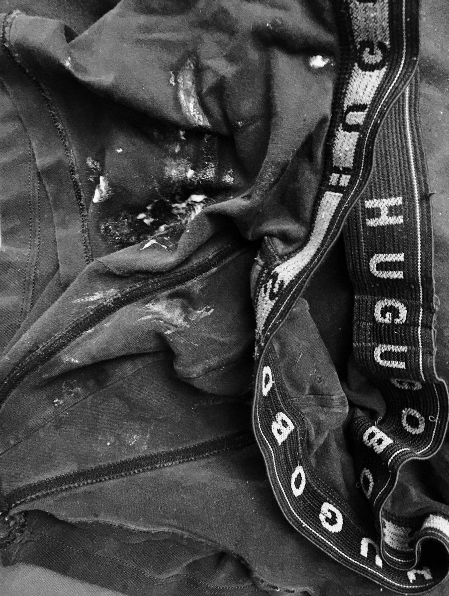 AlphaSklaveML's tweet photo. Fünf Tage getragen - und einfach ein geiler Fetisch Ich steh Mega auf. #getrageneunderwear #underwearfetisch #underwearfeet #underwearfetish #sniffunderwear #dirty #gaydirty https://t.co/d5xMa8593c