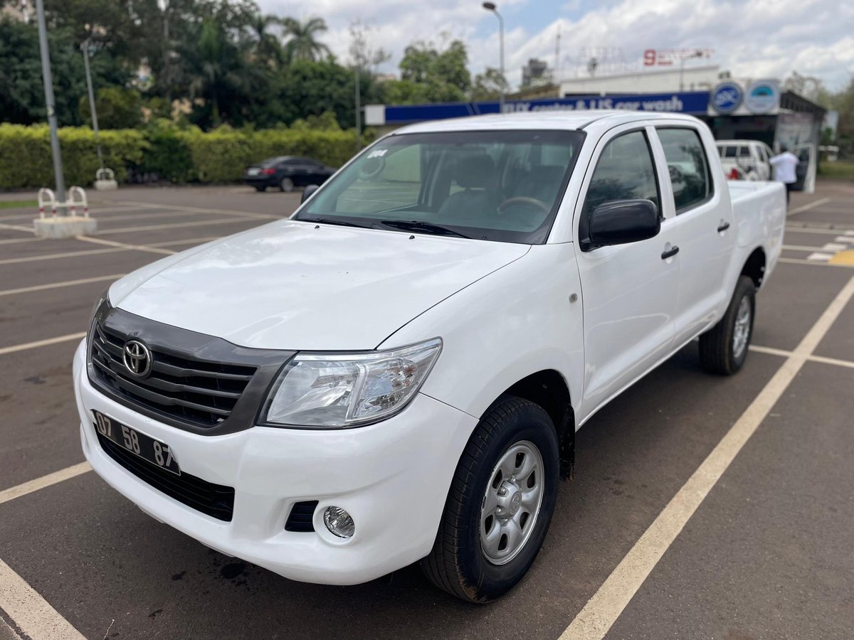 YNoubi's tweet photo. Hilux 2016
Diesel 5L
Manuel
4*4
Climatisé 
Vitres électriques 
Verrouillage centralisé 
136.000km
Assurance un an 
12M https://t.co/oYThDXSjBC
