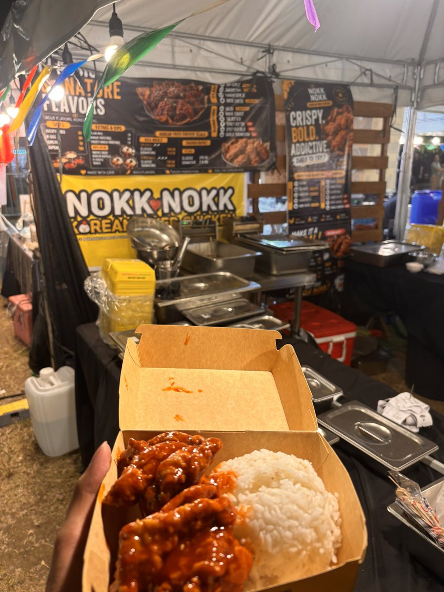 Ayatobeee's tweet photo. HAD THE BEST DANG DAY AT VERMOSA https://t.co/nZGxbKskOu
