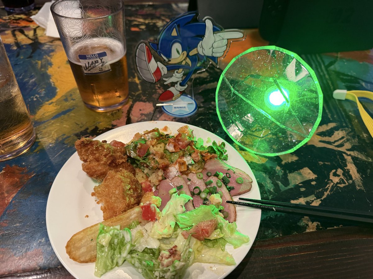 x0xxxxxxx0's tweet photo. ソニ界隈集合ーッ✊オフ会またやってくれるそうです〜‼️(写真掲載許可頂きました)
前回はじめて行ったんですが、キャラへの好きな熱量ホントどうでもよくて、好きならOk！って感じでwelcomeなオフ会でしたーッ✨話したい人が集まってるので、私もソロ参加でしたがスルッと馴染めました(*´︶`*)♡ぜひ！ https://t.co/JmeHl4vkwC