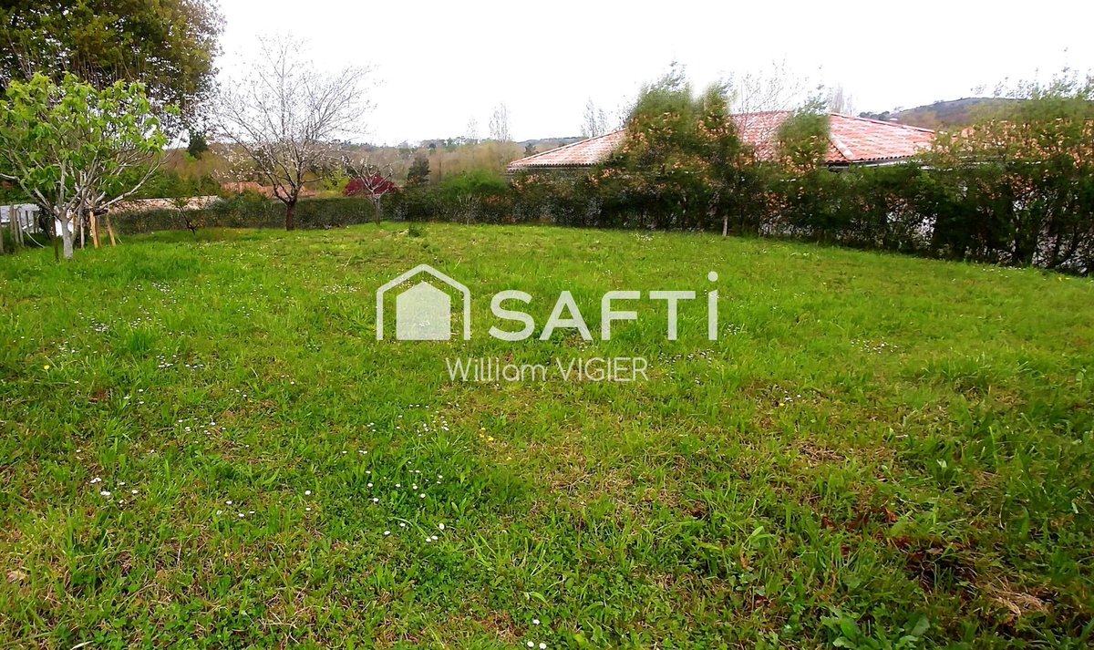 SaftiCoteBasque's tweet photo. ✨ Nouveau | À vendre | BIARRITZ 📍

Constructeur libre ! Situé à Anglet contre Biarritz et Bassussarry.  Terrain nu, borné, piscinable, CU déjà accordé pour construction 300m2. Ce terrain de 725 m² borné offre un cadre privilégié entre mer, (...) https://t.co/eTRheMxuNO