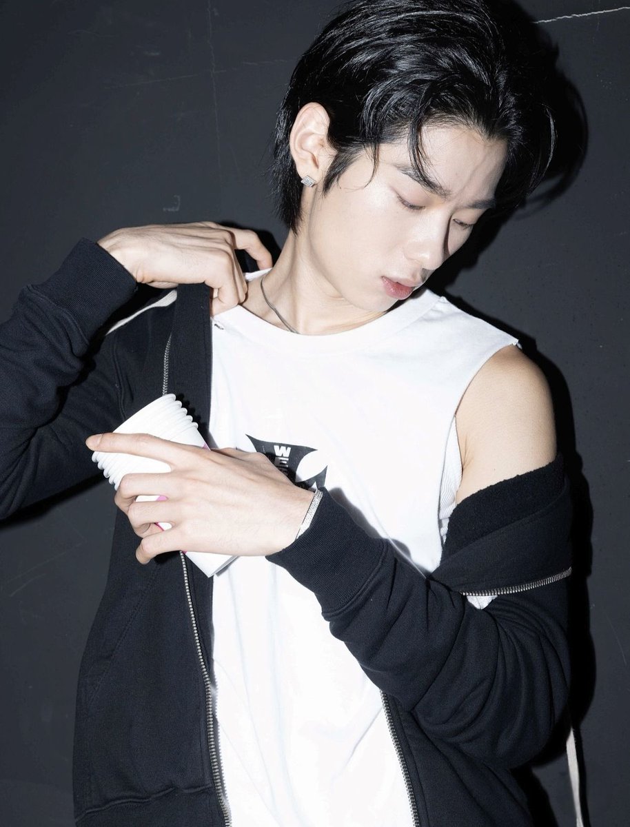 뇸냐 tweet media