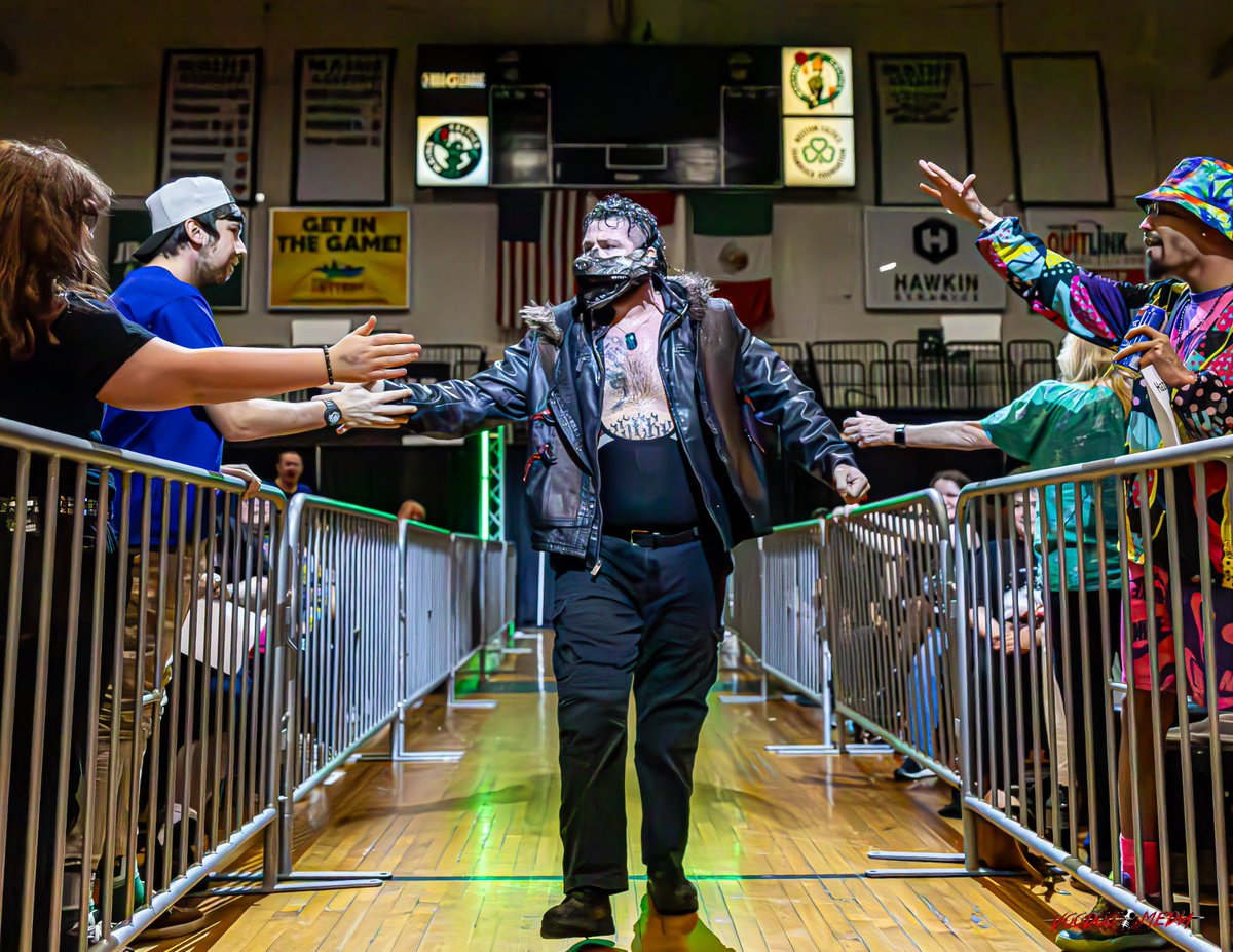 vmpix1's tweet photo. Some highlights from @bearbronsonBC from his match against #DaronRichardson at @LWMaine #Warzone26.

More from this event in the profile bio. https://t.co/GDNtn0mvtA