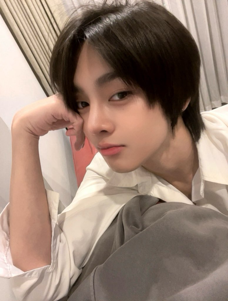 nini tweet media
