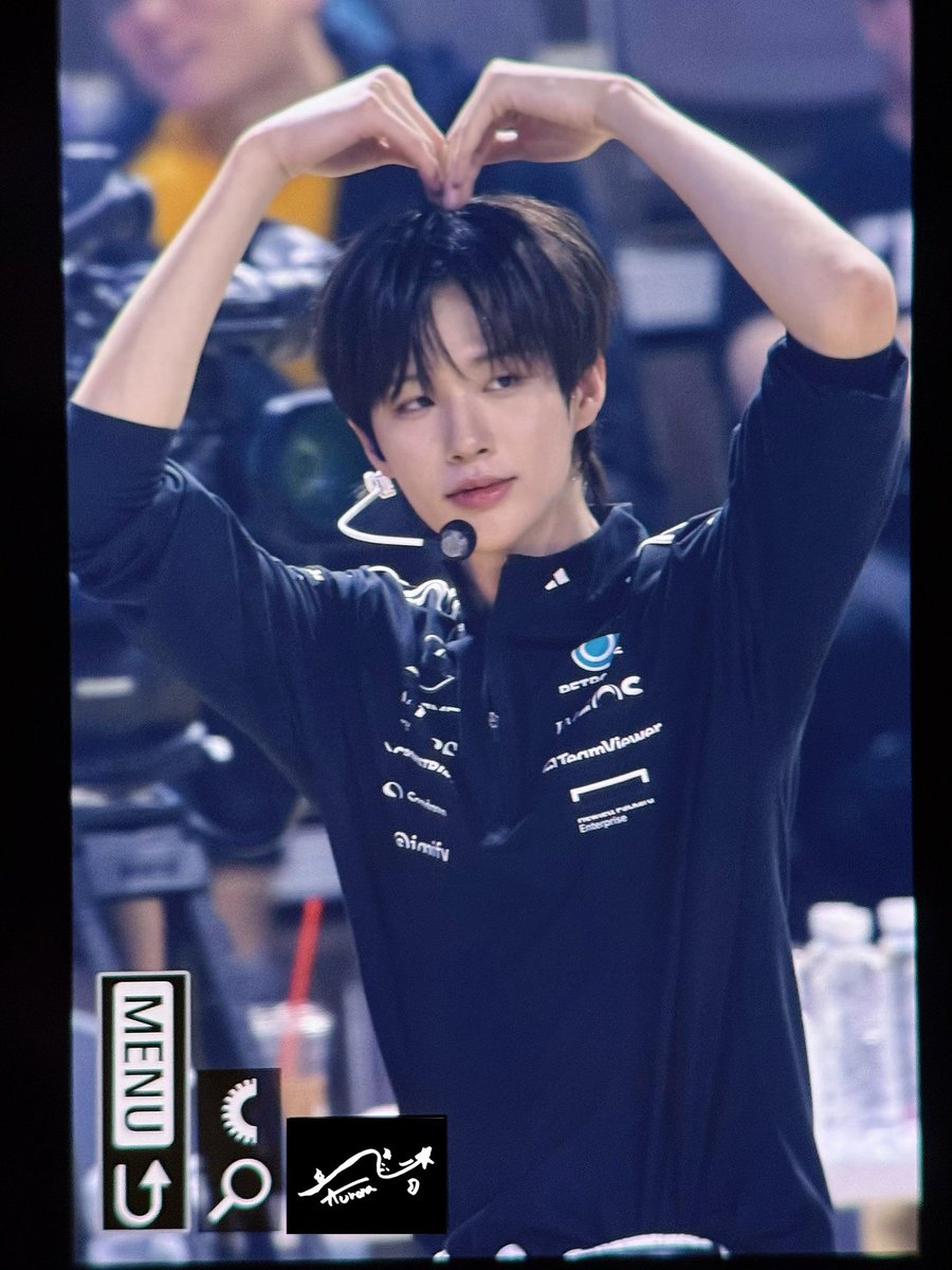 오로라 tweet media