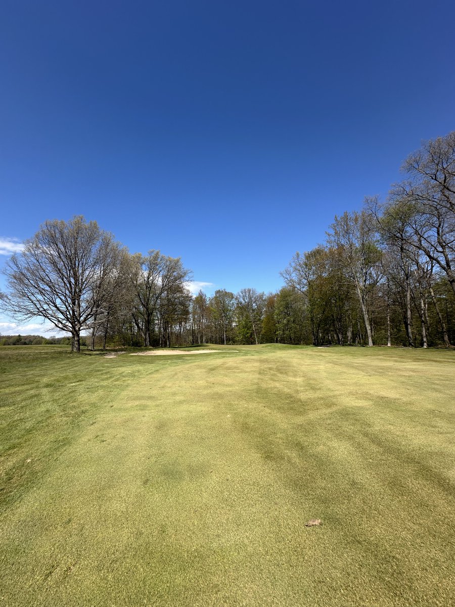 LazyGolfing's tweet photo. In true Lazy Golfing fashion, we had a late start to clock in our first full round of the year.

Great day out there! Stay Lazy!

🇺🇸☀️💨🌳🍃⛳️🏌️‍♂️ https://t.co/UGe7KaZieY